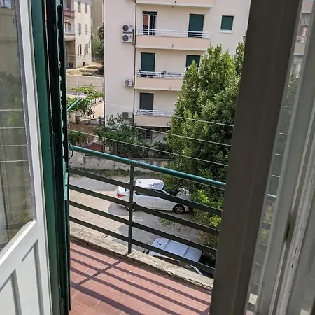 Centre Split Apartment Trina