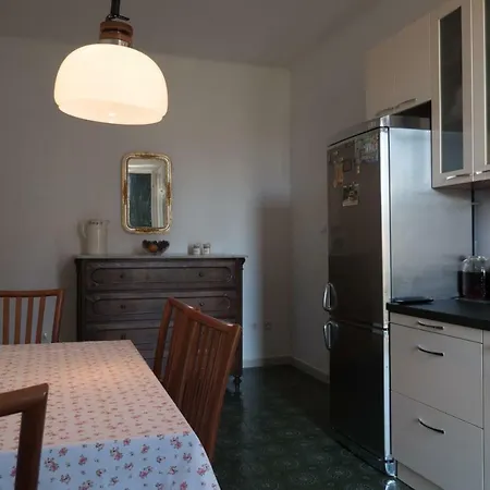 公寓 Centre Split Apartment Trina *
